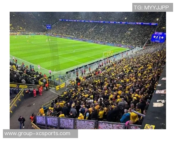 德甲新赛季观众热情高涨多特与拜仁上座人数引领潮流 德甲新赛季观众热情高涨多特与拜仁上座人数引领潮流