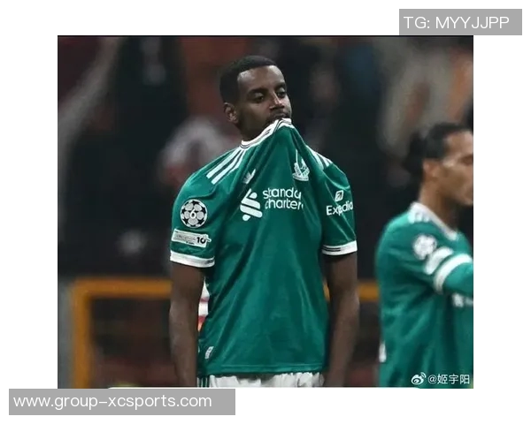 加拉塔萨雷欲出3000万欧求购福法纳他坚定表示希望继续留在米兰 加拉塔萨雷欲出3000万欧求购福法纳他坚定表示希望继续留在米兰