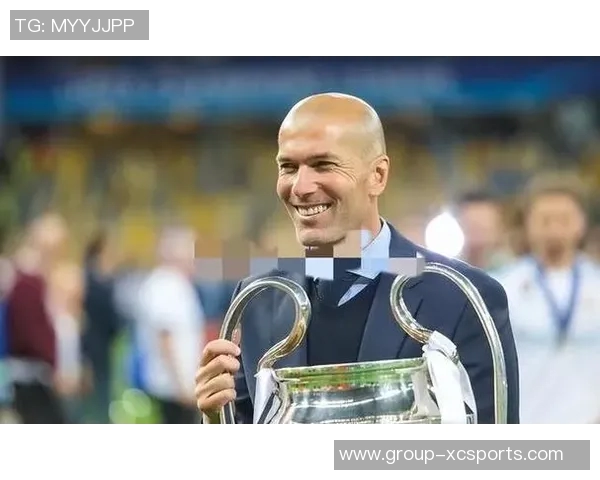 齐达内与恩里克的巅峰对决BBC与MSN的精彩较量回顾1516赛季国家德比 齐达内与恩里克的巅峰对决BBC与MSN的精彩较量回顾1516赛季国家德比