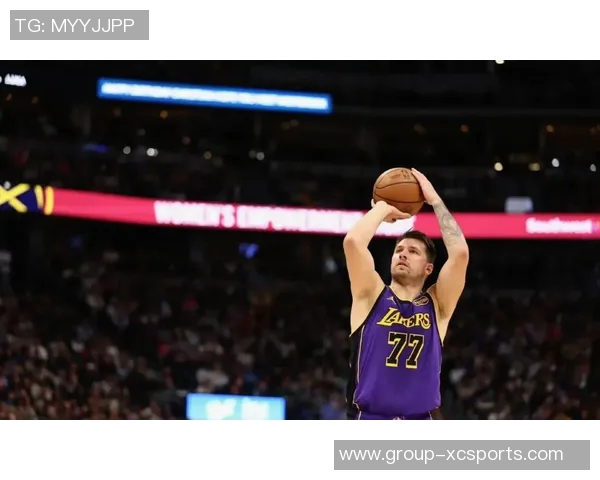 沃西称赞东契奇聪明能理解球队战术期待他与队友更好配合 沃西称赞东契奇聪明能理解球队战术期待他与队友更好配合