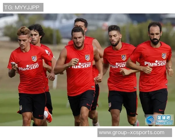 科克怀念马竞老球场红白相间球网引发球迷共鸣